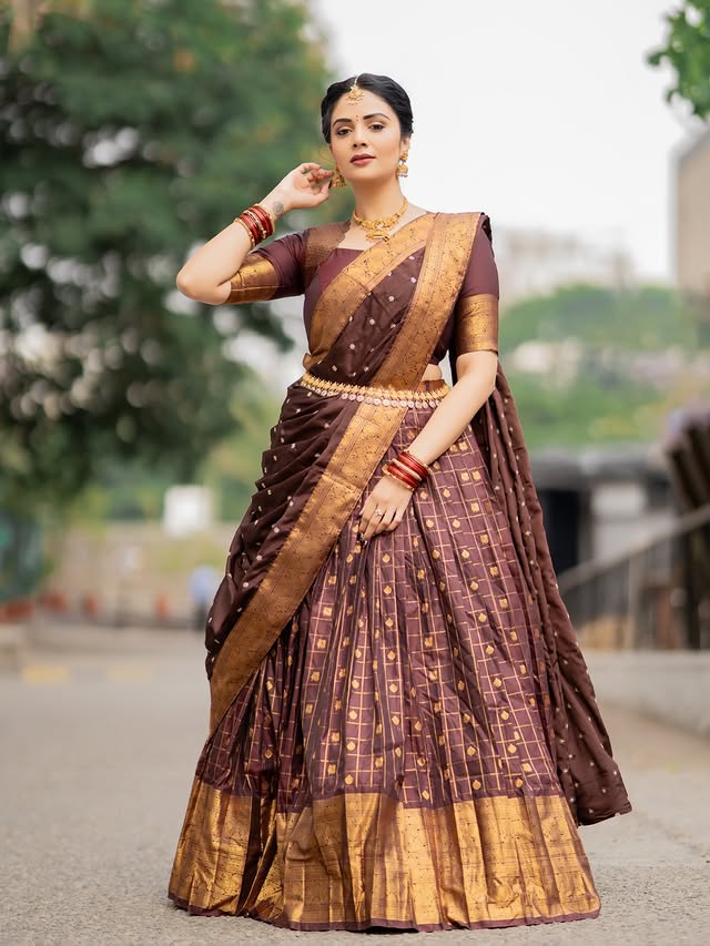 Sreemukhi Photo Gallery