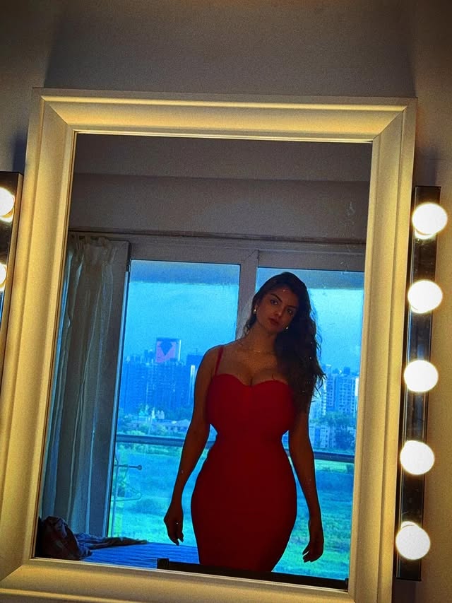 Anveshi Jain ( Source / Instagram) Anveshi Jain Photo Gallery