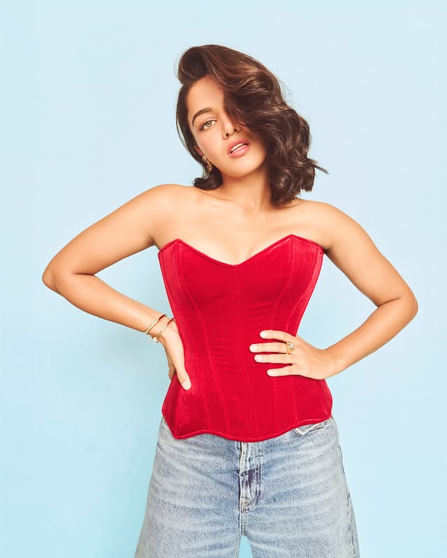 Wamiqa Gabbi ( Source / Instagram) Wamiqa Gabbi Photo Gallery