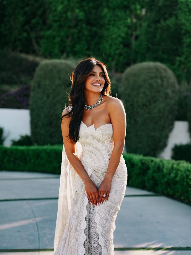 Priyanka chopra ( Source / Instagram ) Priyanka Chopra photo Gallery