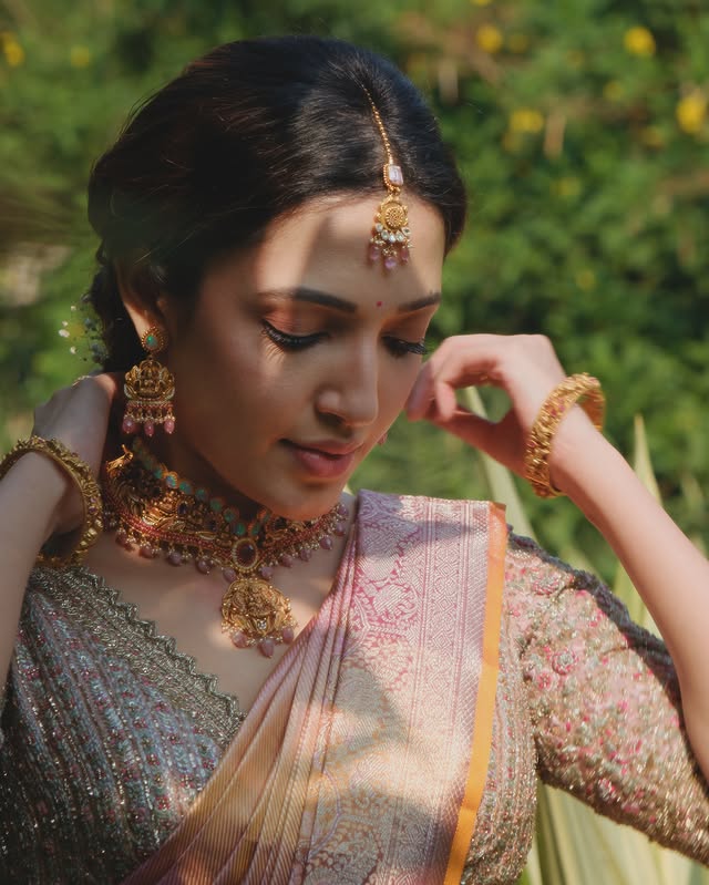 Neha Shetty ( Source / Instagram ) Nehashetty Photo Gallery