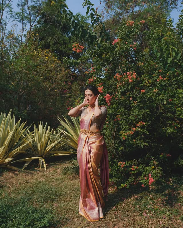 Neha Shetty ( Source / Instagram ) Nehashetty Photo Gallery