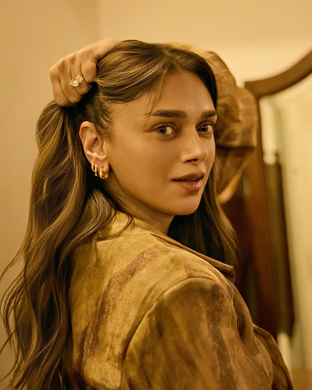 Aditi Rao Hydari ( Source /Instagram ) Aditirao Hydari photo Gallery
