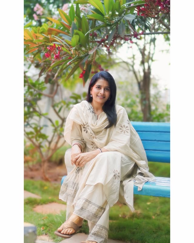 Anshu Reddy ( Source / Instagram ) Anshu Reddy Photo Gallery