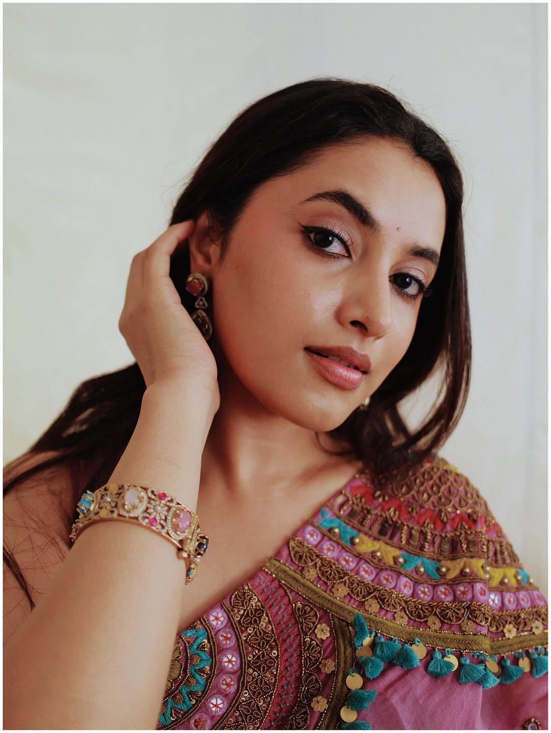Priyanka Mohan( Source/ Instagram) Priyanka Mohan Photo Gallery