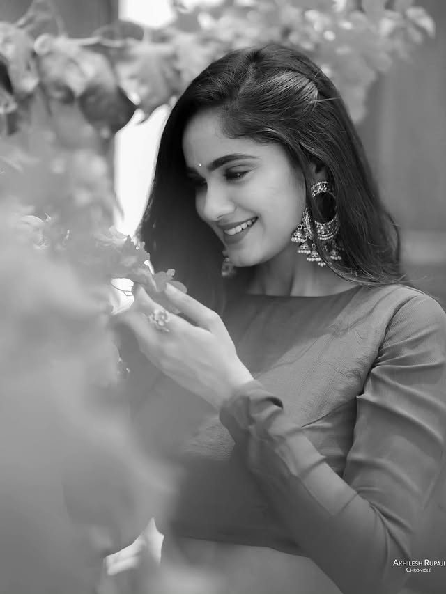 Tejeswini Gowda ( Source / Instagram ) Tejeswini Gowda photo gallery