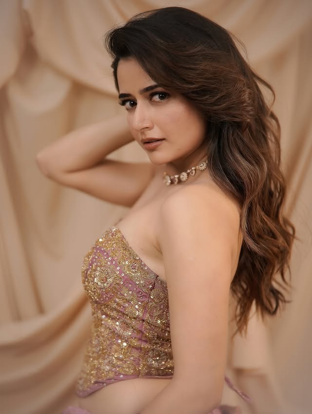 Ashika Ranganath (Source /Instagram) Ashika Ranganath Photo Gallery