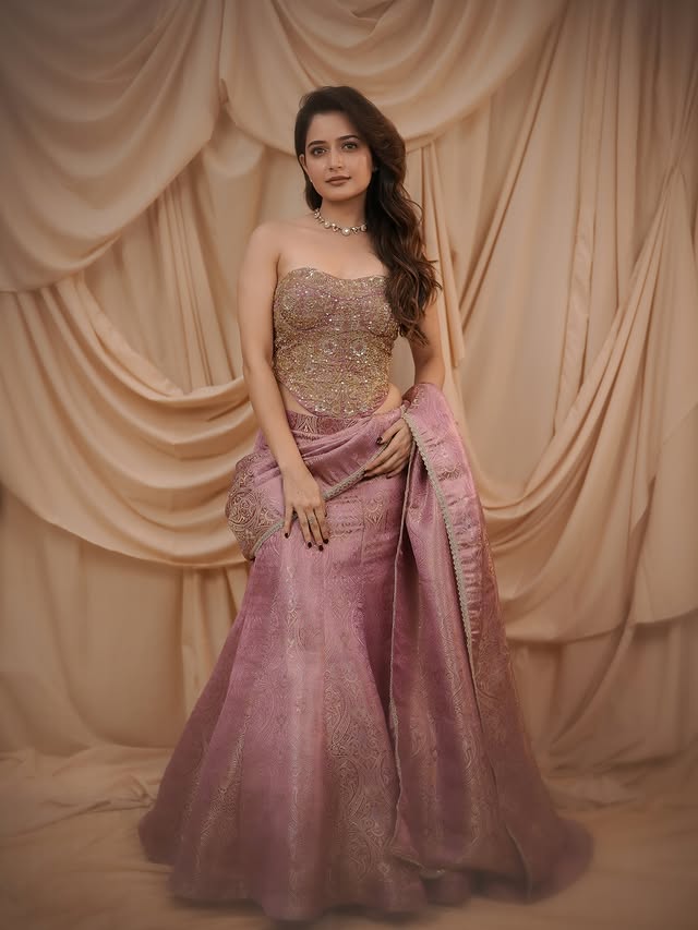 Ashika Ranganath (Source /Instagram) Ashika Ranganath Photo Gallery