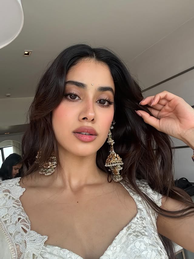 Janvikapoor (Source /Instagram ) Janvikapoor Photo gallery