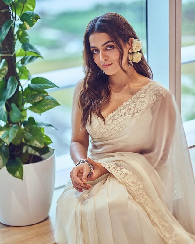 Wamiqa Gabbi ( Source / Instagram) Wamiqa Gabbi Photo Gallery