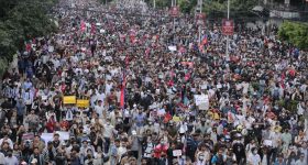 జెన్ జీ ట్రెండ్స్‌..! వంక‌ర మాట‌లు..త‌ప్పుడు కేసుల‌పై ఎత్తికుదేసుడే! పార్టీ ఏదైనా గానీ, నిలదీసి నిగ్గదీస్తం!