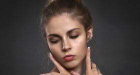 Ghee for skin: నెయ్యితో ముఖాన్ని ఎలా మెరిపించుకోవచ్చు చెబుతున్న చర్మ నిపుణులు, వెరీ సింపుల్