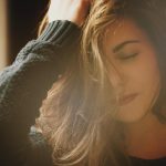 Frizzy hair: జుట్టు జిడ్డుగా చిక్కులు పడకుండా ఉండాలంటే ఈ ఇంటి చిట్కా పాటించండి చాలు