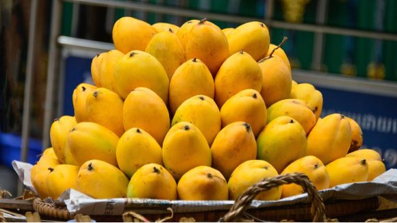 Mangoes: వేసవిలో మామిడి పండ్లు తింటే వేడి చేస్తుందా? ఈ జాగ్రత్తలు తీసుకుంటే సరి
