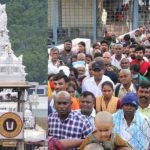 వేసవి సెలవుల ఎఫెక్ట్.. తిరుమలలో పోటెత్తిన భక్తులు.. శ్రీవారి దర్శనానికి 24 గంటల సమయం
