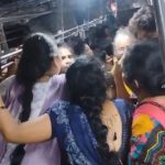 ఆర్టీసీ బస్సులో సీటు కోసం దారుణంగా కొట్టుకున్న మహిళలు.. వీడియో వైర‌ల్
