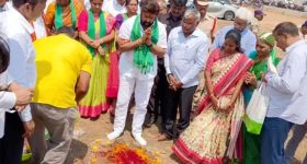 AC Buying Guide: ఎండ నేరుగా పడే పైఅంతస్తులకు.. ఎలాంటి ఏసీ కొంటే బెస్ట్.. సూటిగా సూత్తి లేకుండా..!