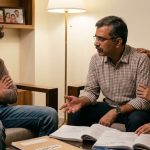మీ టీనేజ్ పిల్లాడు చదువు, కెరీర్‌ని నిర్లక్ష్యం చేస్తున్నాడా.. తప్పుకుండా ఈ విషయాలు నేర్పండి