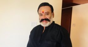 రోడ్డు ప్రమాదంలో ప్రముఖ నటుడు మృతి.. భార్య పరిస్థితి విషమం!