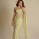 Shraddha Das: నడుము అందాలతో శ్రద్దాదాస్ హొయలు.. కిక్కెక్కించే ఫోజులతో!