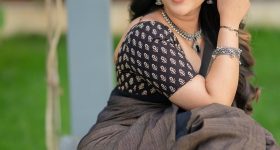 Sravanthi Chokarapu: చీరకట్టులో స్రవంతి అందాలు.. కిల్లింగ్ ఫోజులతో క్యూట్ ఎక్స్ప్రెషన్స్!