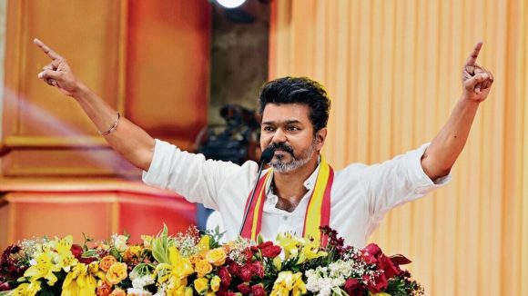 త‌మిళ‌నాడులో నిశ్శ‌బ్ద విప్ల‌వం.. ఎన్టీఆర్ చ‌రిత్ర‌ను విజ‌య్ తిర‌గ‌రాయ‌నున్నారా?