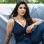 Aishwarya Rajesh :, గ్లామర్ గేట్లు ఎత్తేసిన ఐశ్వర్య రాజేష్.. కుర్రాళ్ళు తట్టుకోలేరమ్మా..!
