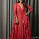 Aishwarya Rajesh : రెడ్ డ్రెస్ లో మెస్మరైజ్ చేస్తున్న ఐశ్వర్య రాజేష్..ఏముంది మావా..