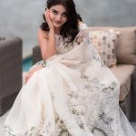 Ananya Nagalla :  గ్లామర్ తో చంపేస్తున్న అనన్య.. క్యూట్ లుక్ లో ఏముంది రా..!