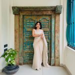 Ananya Nagalla : వైట్ శారీలో దేవకన్యలా మెరిసిపోతున్న అనన్య.. చూపుతిప్పుకోవడం కష్టమే..