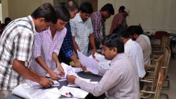 తెలంగాణలో శుక్రవారం ఇంజనీరింగ్ కౌన్సెలింగ్..15 వేల సీట్లు పెంపు, అందరి చూపు సీఈసీపైనే