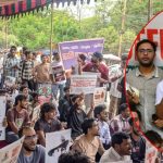 హైదరాబాద్‌లో కాక్రోచ్ జనతా పార్టీ నిరసన..  విద్యార్థులు, యువత రాక,  ​పేపర్ లీకేజీలపై ఆగ్రహం