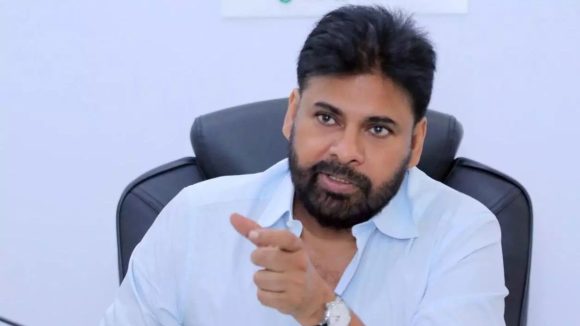 హైదరాబాద్‌లో సాయంత్రం పవన్ మీడియా సమావేశం, దీనికైనా పోలీసులు పర్మిషన్ ఇస్తారా?