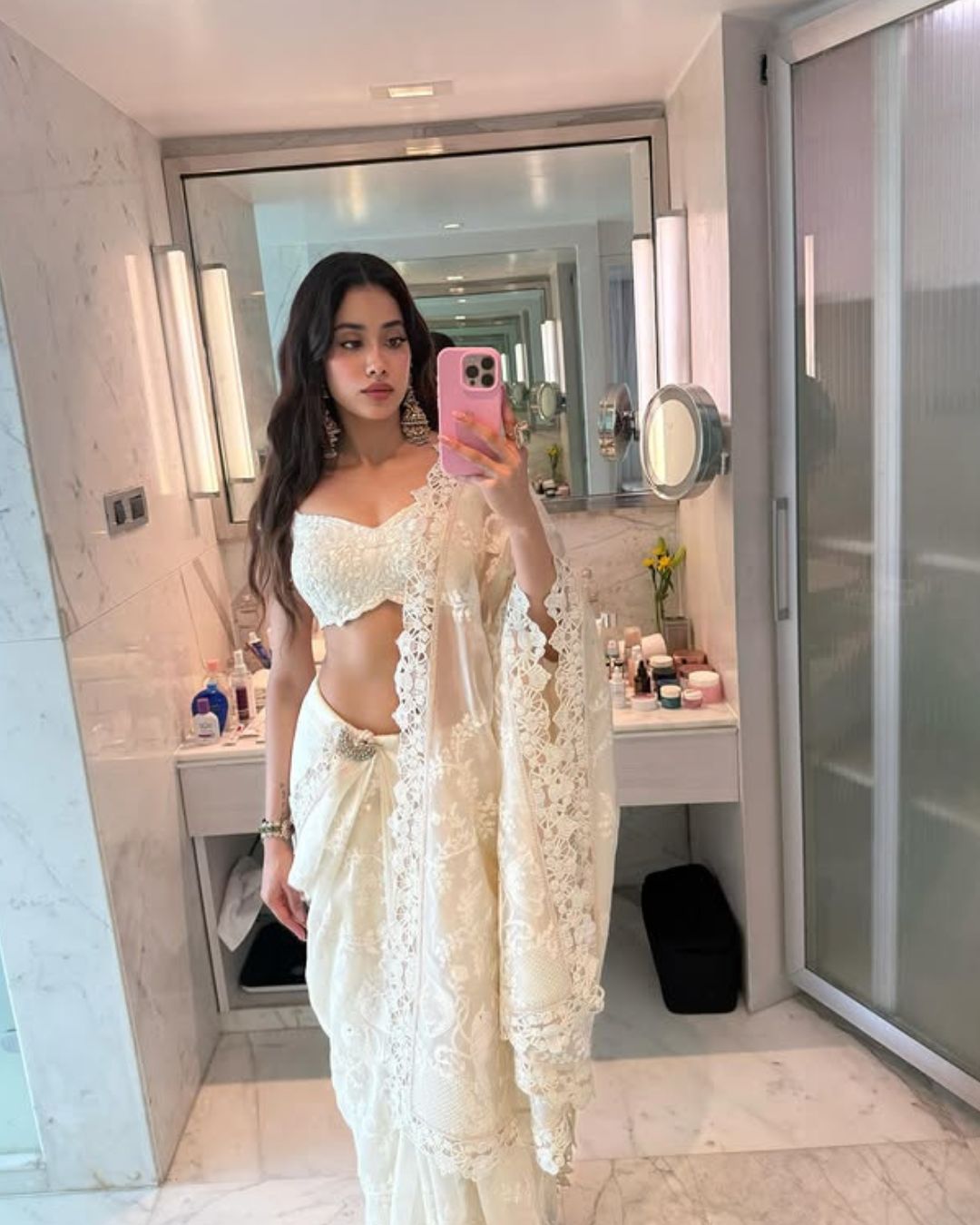 Janvikapoor (Source /Instagram ) Janvikapoor Photo Gallery