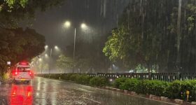హైదరాబాద్ భారీ వర్షం .. పలు ప్రాంతాల్లో నిలిచిన విద్యుత్