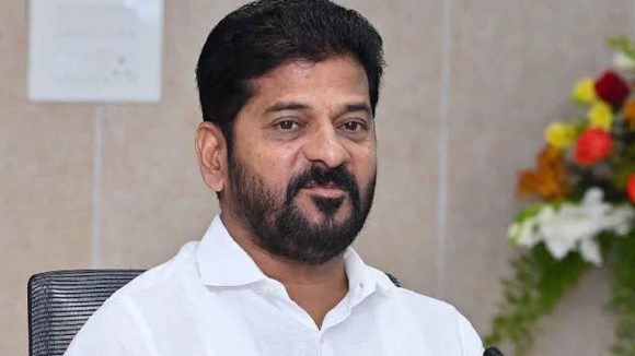 హైదరాబాద్‌ వాన బీభత్సం.. సీఎం రేవంత్ రెడ్డి విమానం దారి మళ్లింపు.. ఎక్కడికంటే?