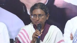 Meenakshi Natarajan: మీనాక్షి నాటరాజన్‌కు  ఎదురుదెబ్బ.. జోక్యానికి నిరాకరించిన సుప్రీంకోర్టు