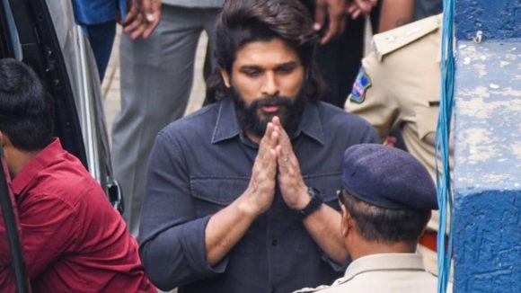 నేడు నాంపల్లి కోర్టుకు అల్లు అర్జున్ గైర్హాజరు? లాయర్ ద్వారా మినహాయింపు పిటిషన్!