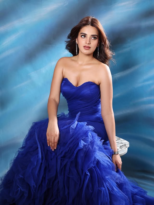 Nidhi Agarwal Photo Gallery