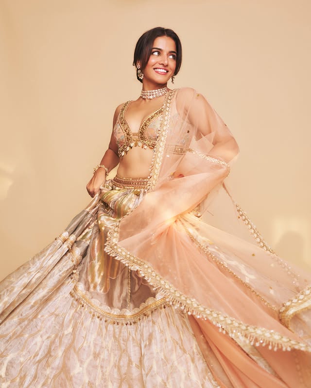 Wamiqa Gabbi Photo Gallery