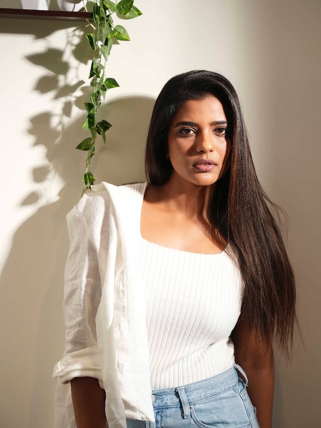 Aishwarya Rajesh ( Source/ Instagram) Aishwarya Rajesh Photo Gallery