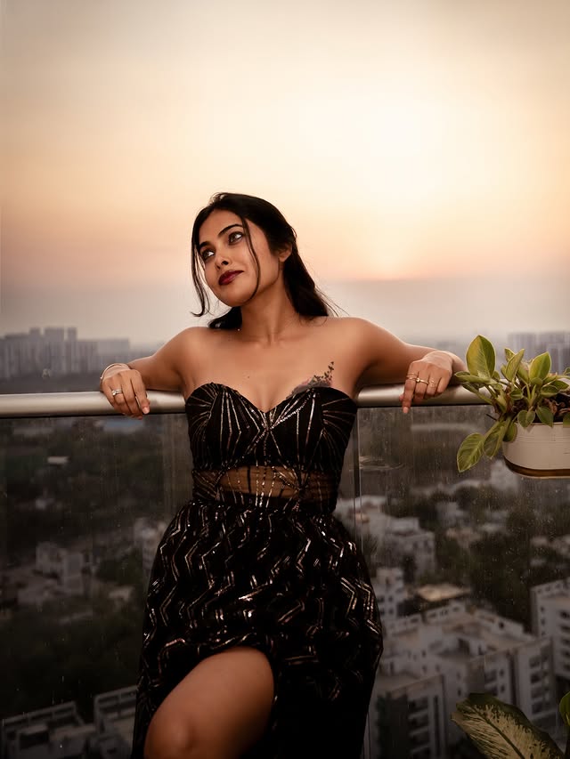 Divi Vadthya ( Source / Instagram) Divi Vadthya photo Gallery