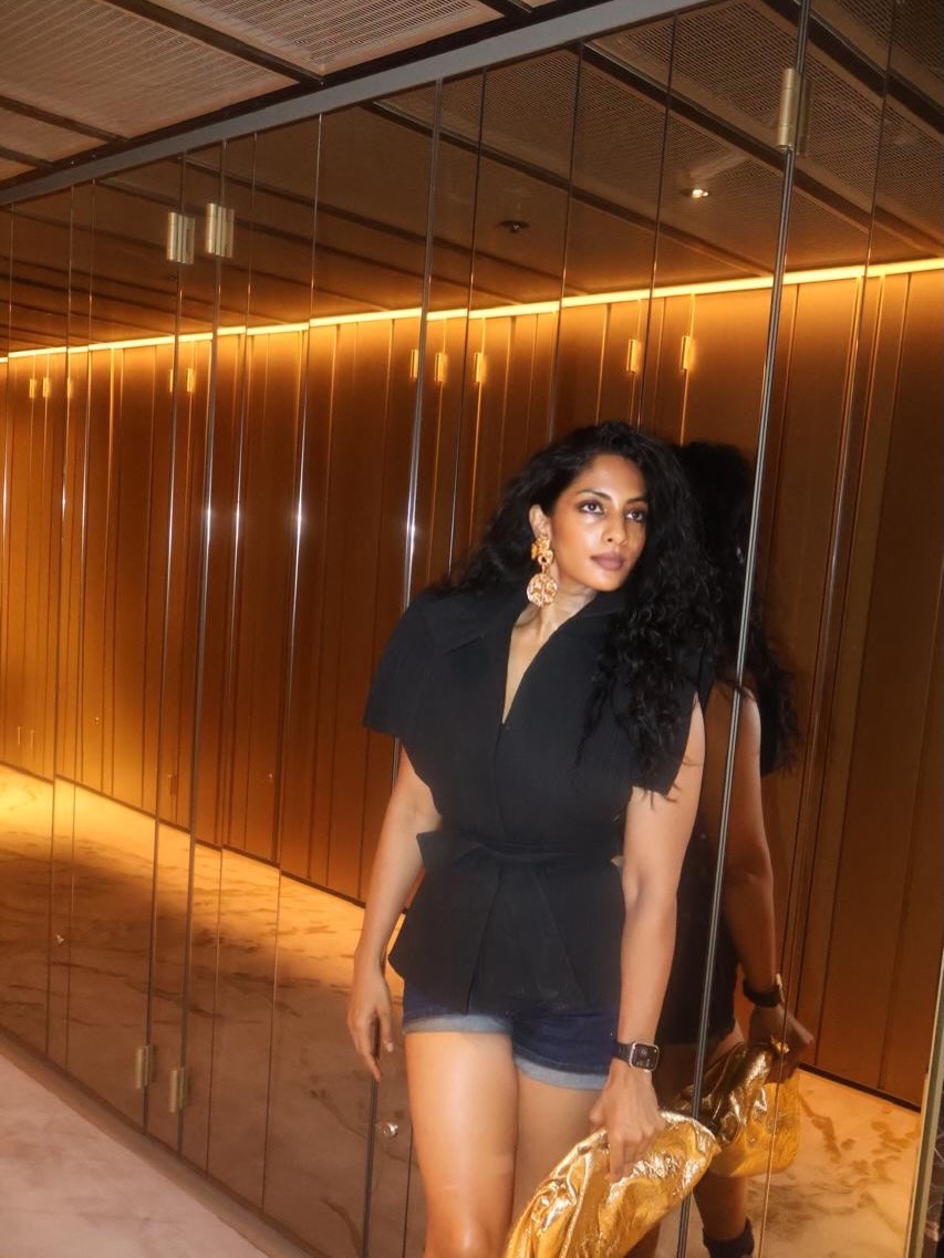 Sriya Reddy ( Source/ Instagram ) Sriya Reddy Photo Gallery