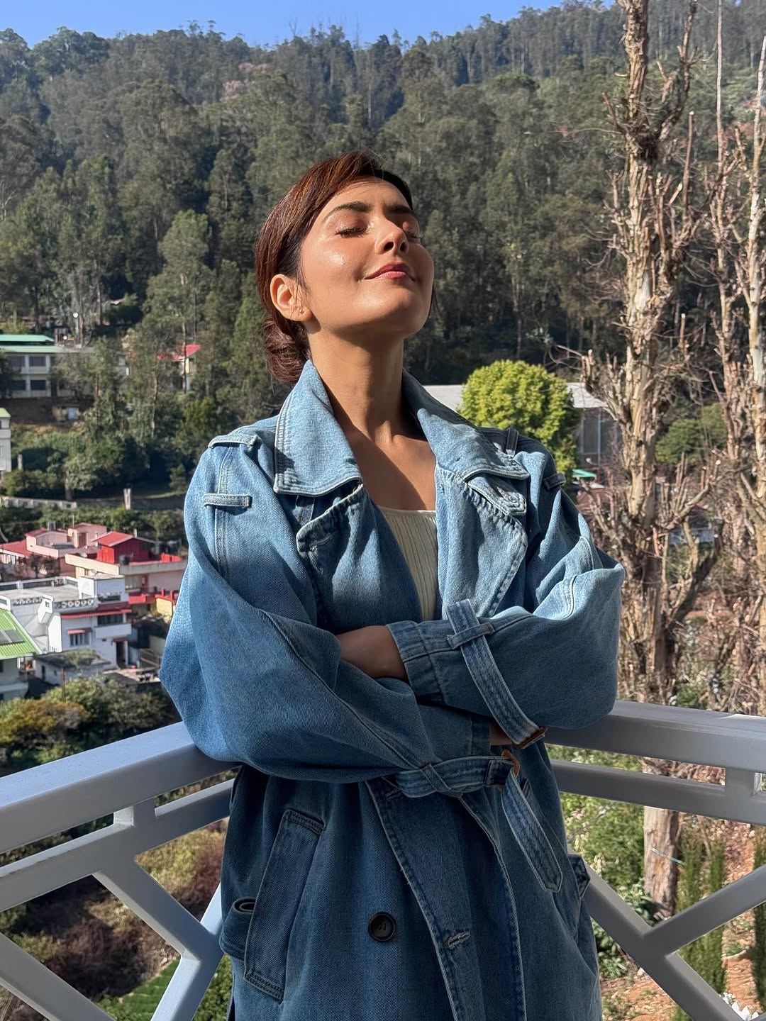 Rashii Khanna ( Source / Instagram ) Raashii Khanna Photo Gallery