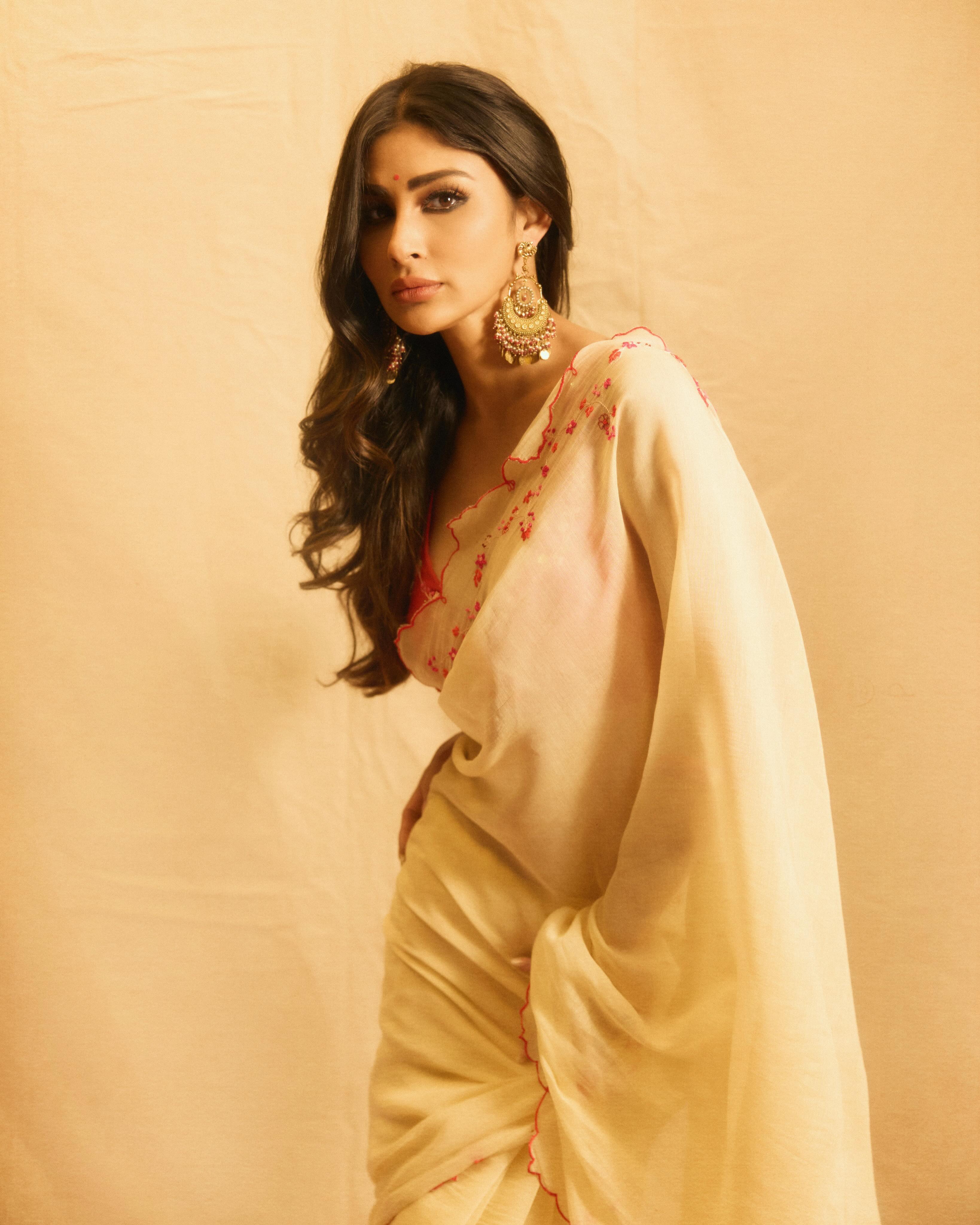Mouni Roy Photo Gallery