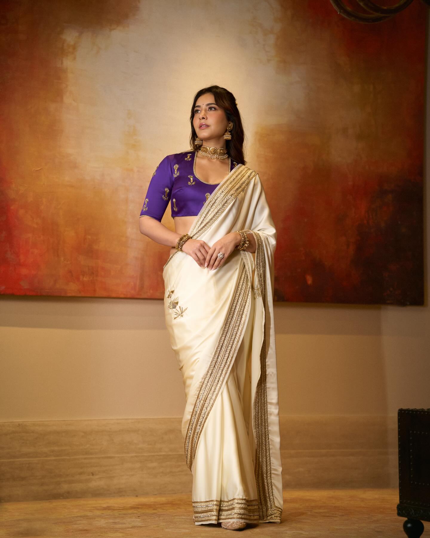 Raashii Khanna Photo Gallery
