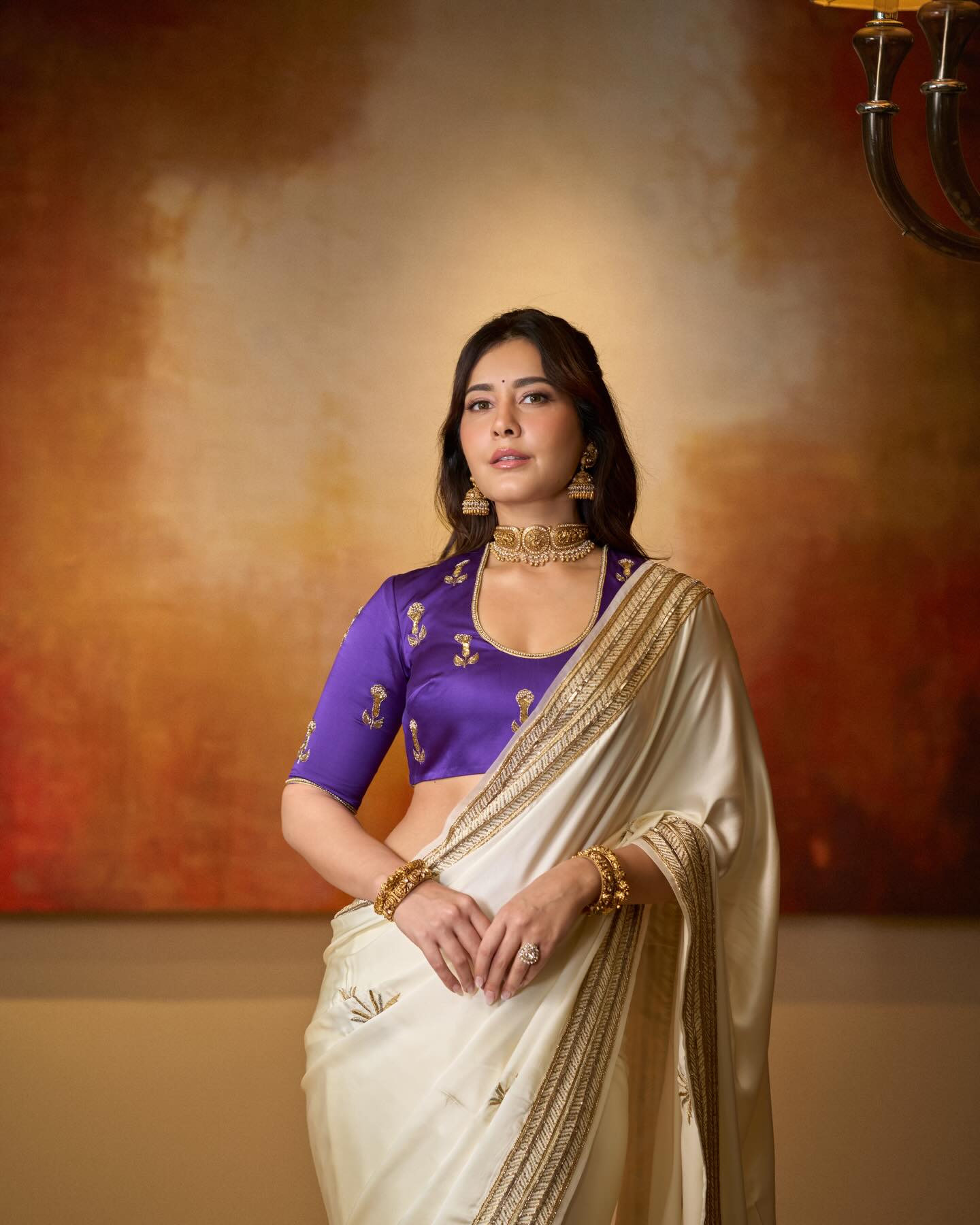 Raashii Khanna Photo Gallery