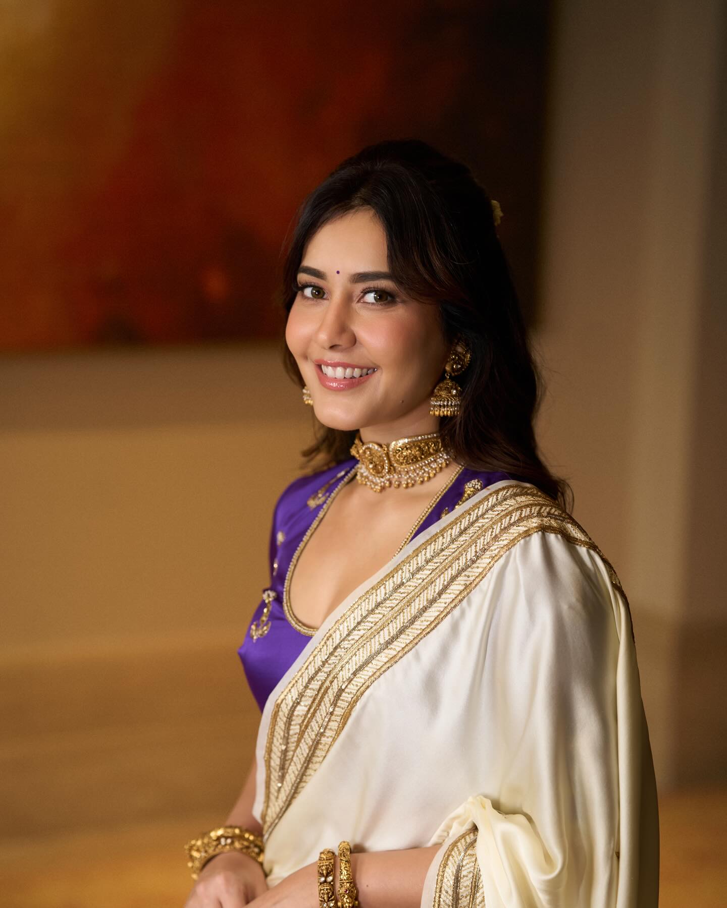 Raashii Khanna Photo Gallery