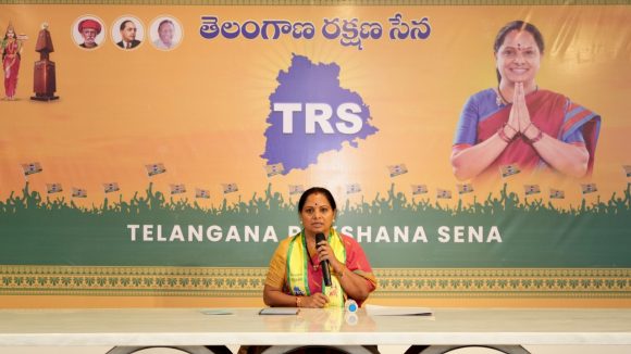 క‌విత నిల‌దీత‌ల ప‌ర్వం..! అధికార పార్టీతో స‌హా, బీఆరెస్‌, బీజేపీపైనా ఆరోప‌ణాల అస్త్రం..! ఎవ‌రెలా స్పందించ‌నున్నారు?