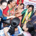 వెతికి.. ప్రోత్స‌హించి.. ట్రైనింగ్ ఇచ్చి.. టిక్కెట్లిచ్చి.. ఎమ్మెల్యేల‌ను చేస్తాం! 33 శాతం త‌గ్గ‌కుండా…!